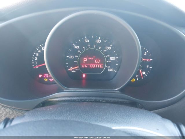 KNDJN2A25E7016193 KIA Soul !