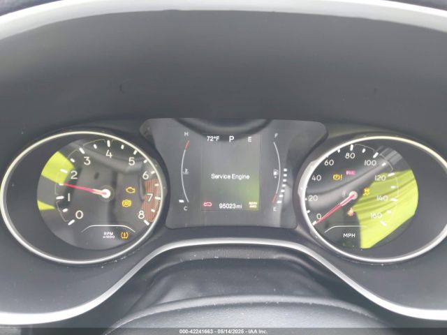 3C4NJDBBXJT320472 Jeep Compass Latitude 4x4