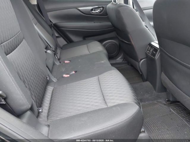 KNMAT2MV6HP546639 Nissan ROGUE SV
