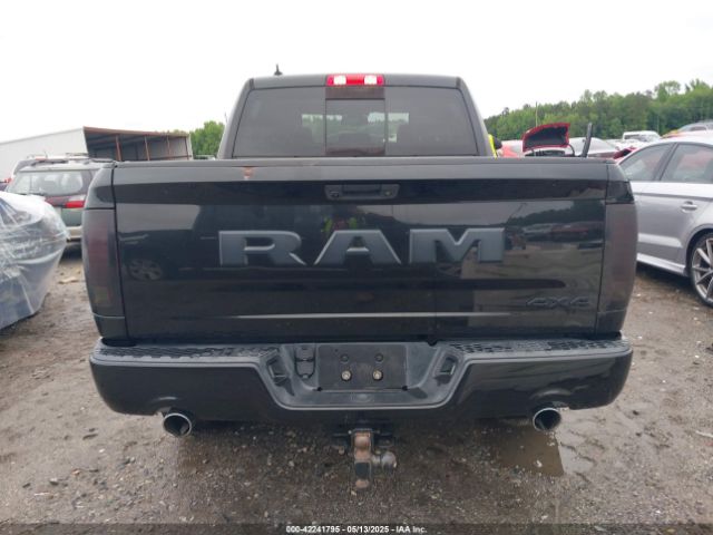 1C6RR7MT3JS122116 RAM 1500 Night  4x4 5'7 Box