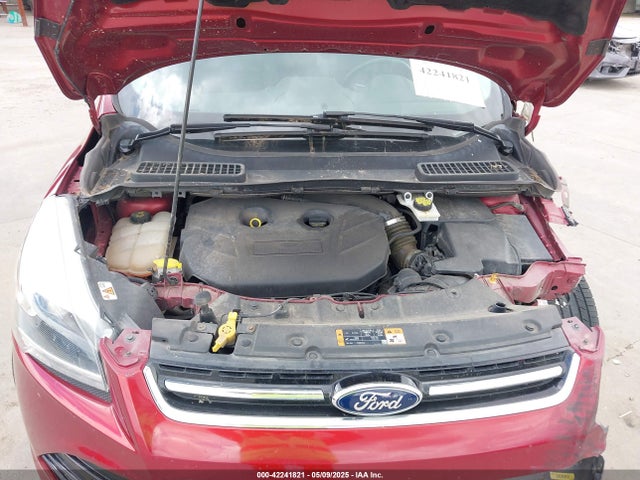1FMCU0J9XGUA08698 Ford Escape Titanium