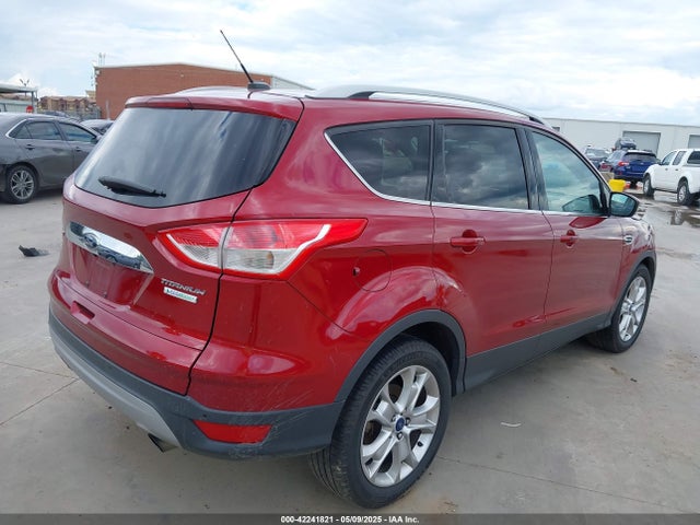 1FMCU0J9XGUA08698 Ford Escape Titanium