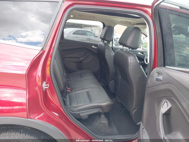 1FMCU0J9XGUA08698 Ford Escape Titanium