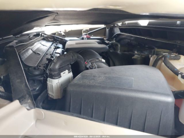 3GCPDCEDXNG569831 Chevrolet Silverado 1500 4wd  Short Bed Custom Trail Boss