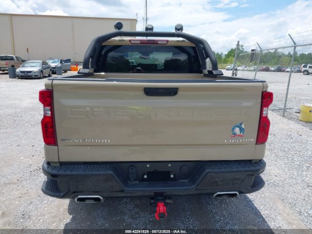 3GCPDCEDXNG569831 Chevrolet Silverado 1500 4wd  Short Bed Custom Trail Boss