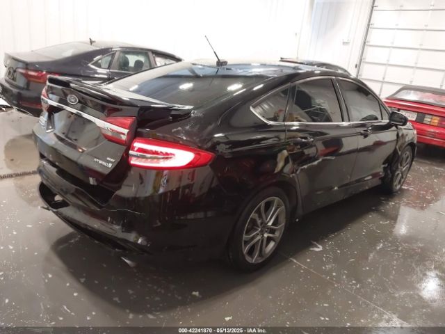 3FA6P0LUXHR182389 Ford Fusion Hybrid Se