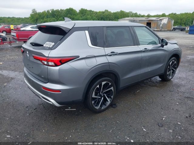 2022 MITSUBISHI OUTLANDER JA4J4UA86NZ081782 Photo 3