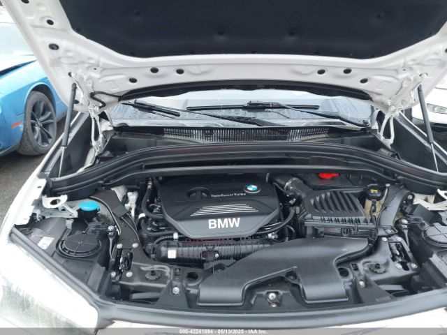 2019 BMW X1 WBXHT3C54K3H35641 Photo 9