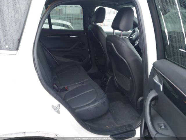 2019 BMW X1 WBXHT3C54K3H35641 Photo 7