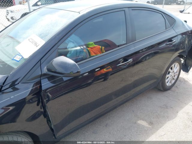 3KPC24A31JE010519 Hyundai Accent Sel