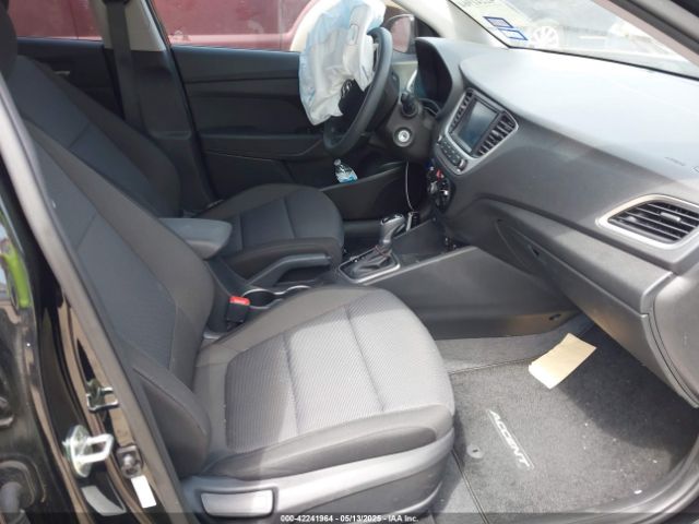 3KPC24A31JE010519 Hyundai Accent Sel