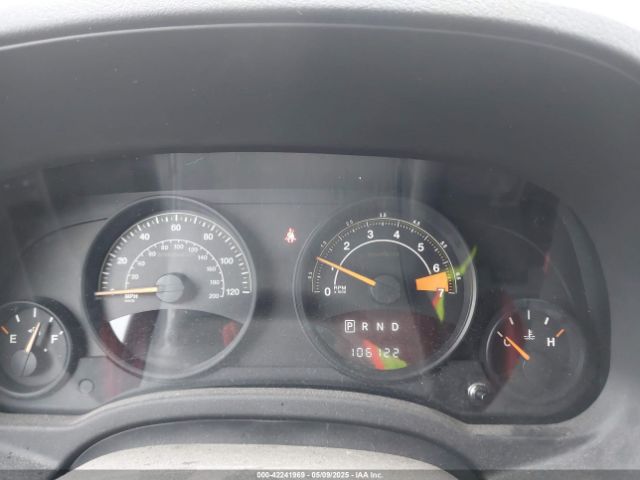1C4NJDBBXGD692618 Jeep Compass 75th Anniversary