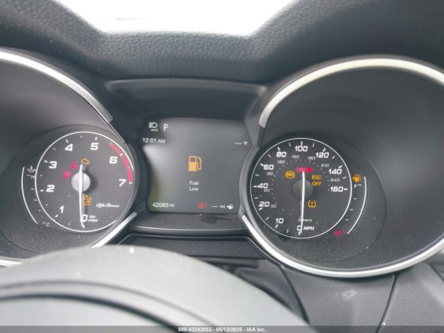 2023 ALFA ROMEO STELVIO ZASPAKBN6P7D57689 Photo 6