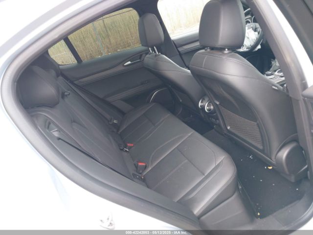 2023 ALFA ROMEO STELVIO ZASPAKBN6P7D57689 Photo 7