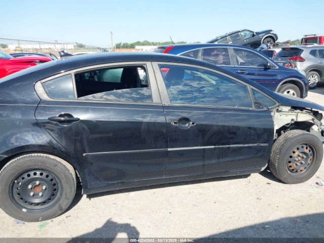 3KPFK4A79HE018538 KIA FORTE LX