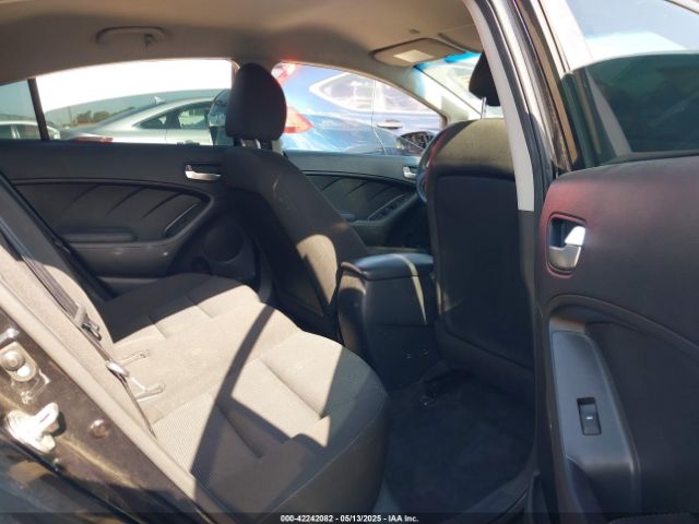 3KPFK4A79HE018538 KIA FORTE LX