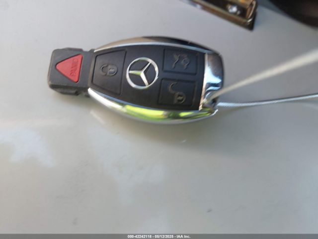 4JGDF6EE6GA706753 Mercedes-Benz m276