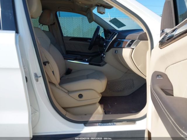4JGDF6EE6GA706753 Mercedes-Benz m276