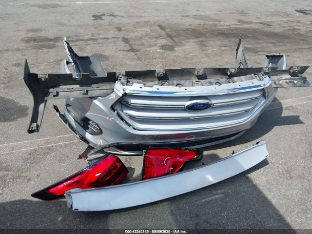 1FMCU9HD8KUB83281 Ford ESCAPE SEL