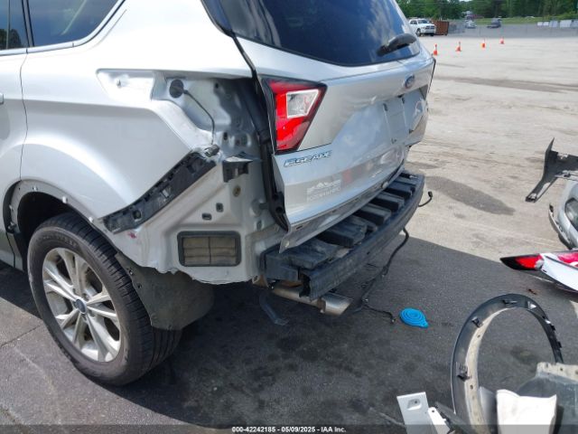 1FMCU9HD8KUB83281 Ford ESCAPE SEL