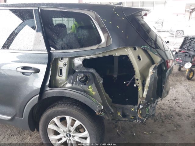 5XYP24HC3LG008929 KIA Telluride Lx