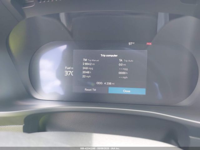 YV4L12UC8S2523037 Volvo Xc40 B5 Plus Dark Theme