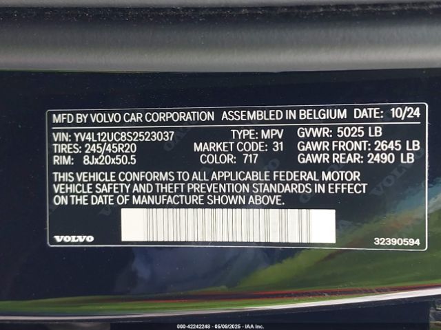 YV4L12UC8S2523037 Volvo Xc40 B5 Plus Dark Theme