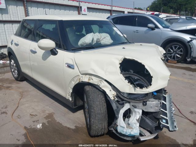 2021 MINI HARDTOP WMWXU9C0XM2N20104
