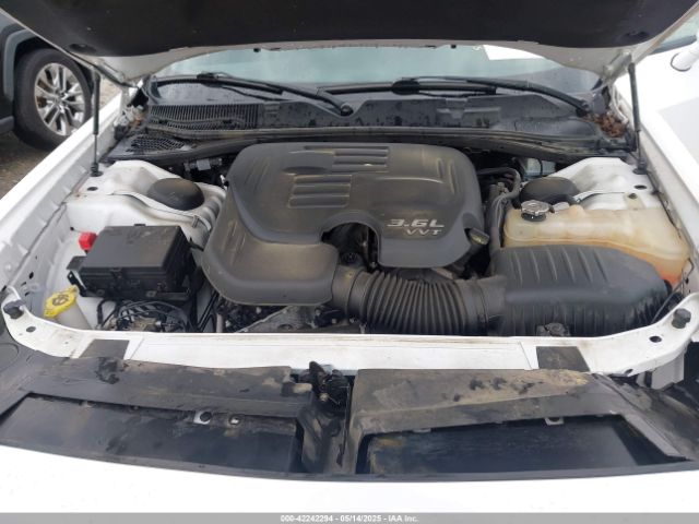 2C3CDZAG5GH290490 Dodge Challenger Sxt Plus