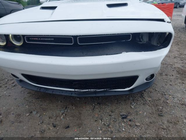 2C3CDZAG5GH290490 Dodge Challenger Sxt Plus
