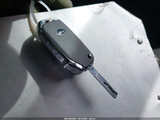 3KPF24AD0KE109792 KIA Forte Lxs