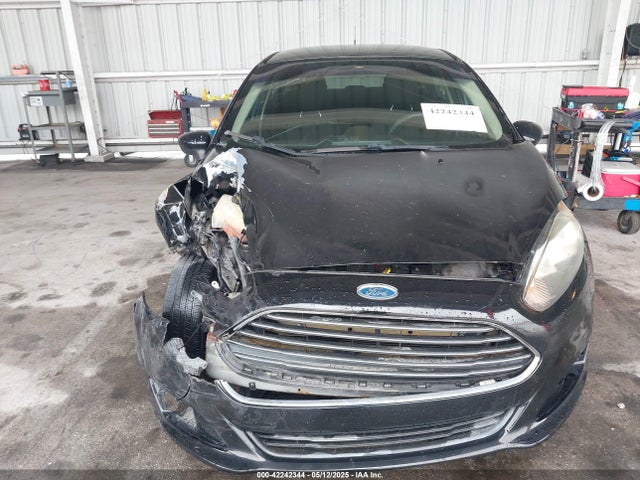 3FADP4BJ3HM129360 Ford FIESTA SE