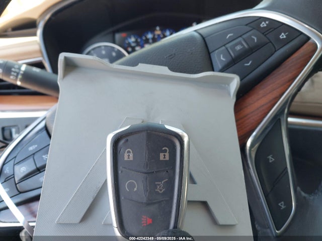 2017 CADILLAC XT5 1GYKNFRS9HZ160610 Photo 10