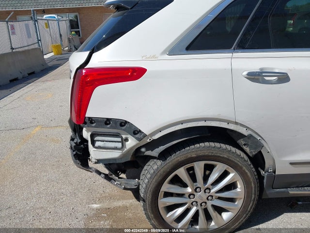 2017 CADILLAC XT5 1GYKNFRS9HZ160610 Photo 5