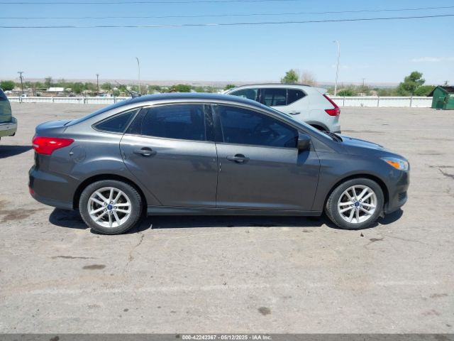 1FADP3FE3JL211233 Ford FOCUS SE