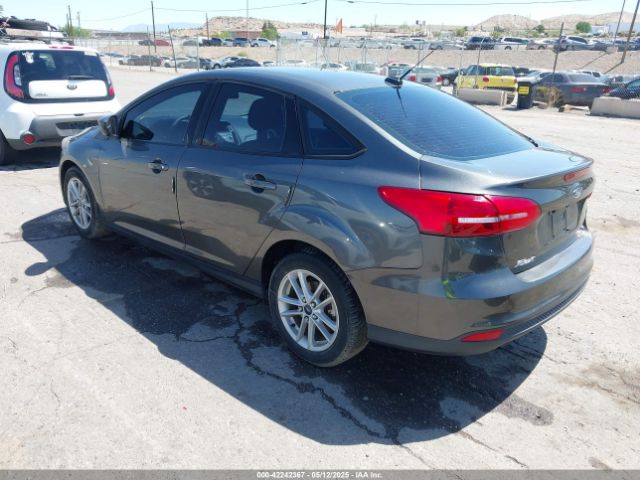 1FADP3FE3JL211233 Ford FOCUS SE