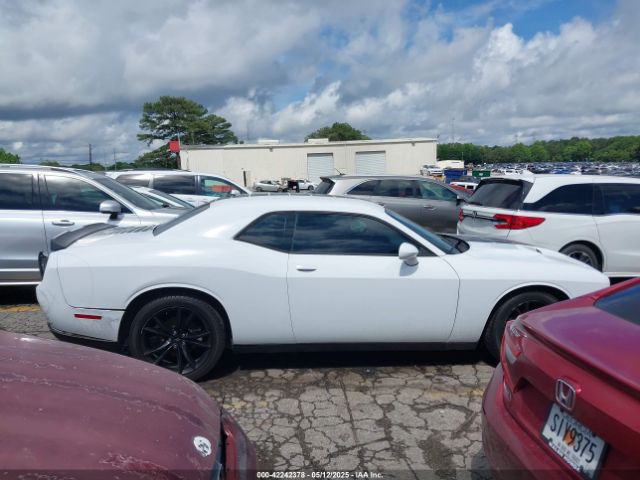 2C3CDZAG7HH633821 Dodge Challenger Sxt