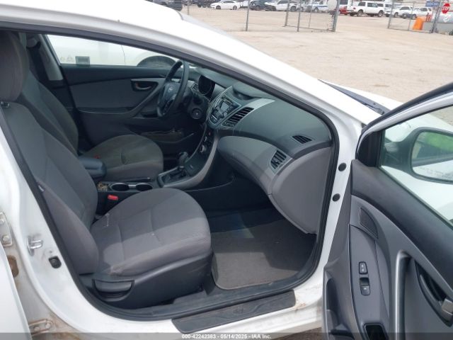 5NPDH4AE8FH596790 Hyundai ELANTRA SE