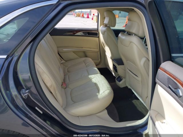 3LN6L2GK7ER819756 Lincoln MKZ