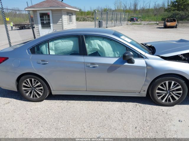 4S3BNAB69K3037261 Subaru Legacy 2.5i