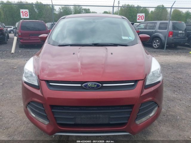 1FMCU9GX0EUD90716 Ford ESCAPE SE