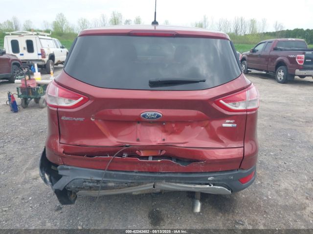 1FMCU9GX0EUD90716 Ford ESCAPE SE