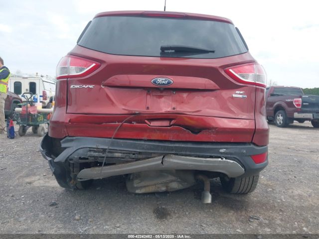 1FMCU9GX0EUD90716 Ford ESCAPE SE
