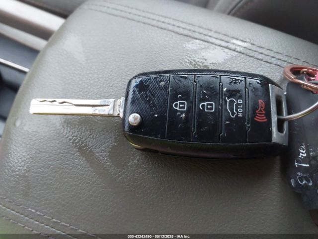 KNDPC3AC5F7785714 KIA Sportage Ex