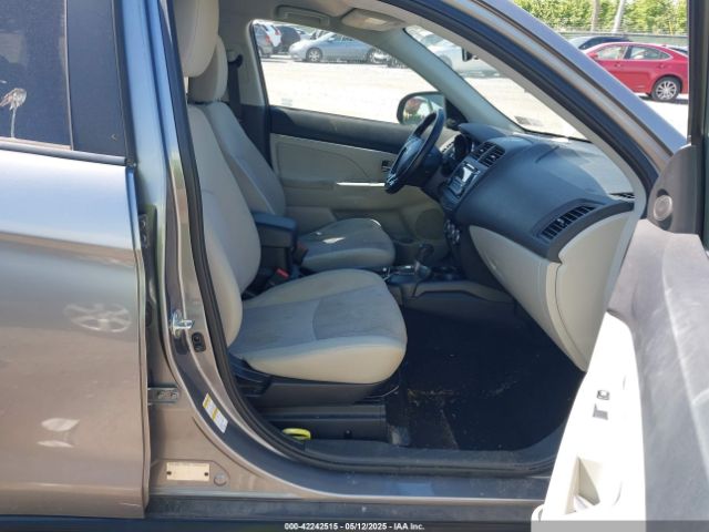 2017 MITSUBISHI OUTLANDER SPORT JA4AR3AU3HZ000427 Photo 4