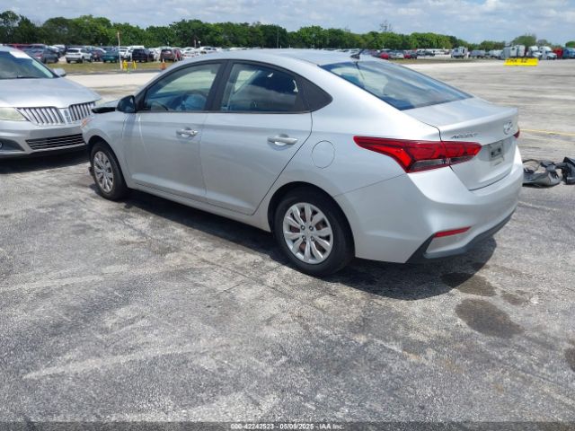 3KPC24A32KE057947 Hyundai ACCENT SE