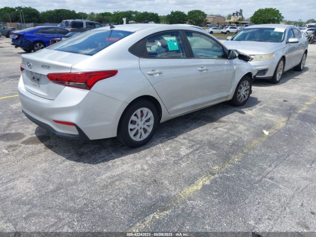 3KPC24A32KE057947 Hyundai ACCENT SE