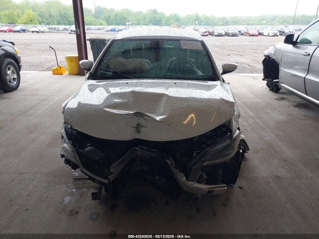 Chrysler 200 C 2015 1C3CCCCB4FN607229 Image 13