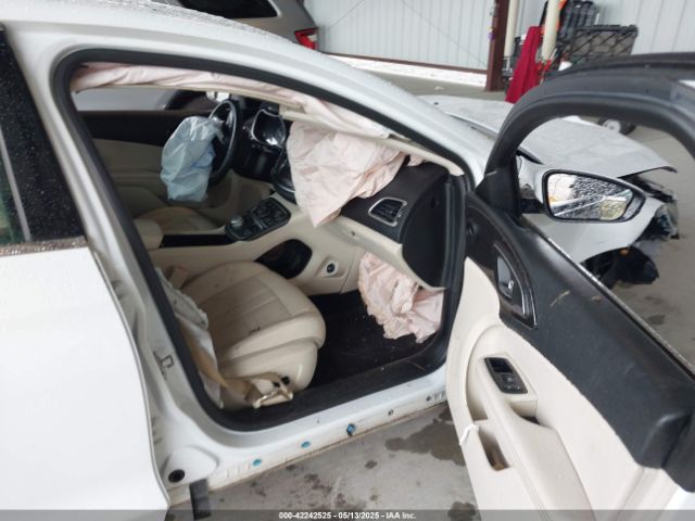 2015 CHRYSLER 200 1C3CCCCB4FN607229 Photo 4