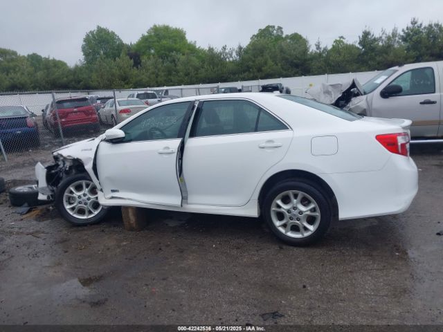 4T1BD1FK2EU126870 Toyota Camry Hybrid Se Limited Edition